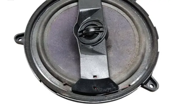 Audi A3 S3 8L Rear door speaker