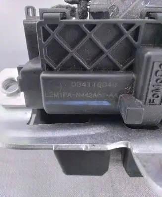 Ford Bronco Tailgate exterior lock L2M1PAN442A66AA 034116040