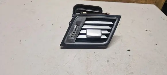 Mercedes-Benz E A207 Dashboard side air vent grill/cover trim A2078300200