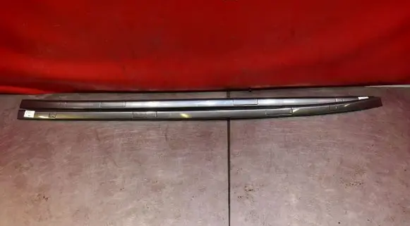 Roof bar rail
