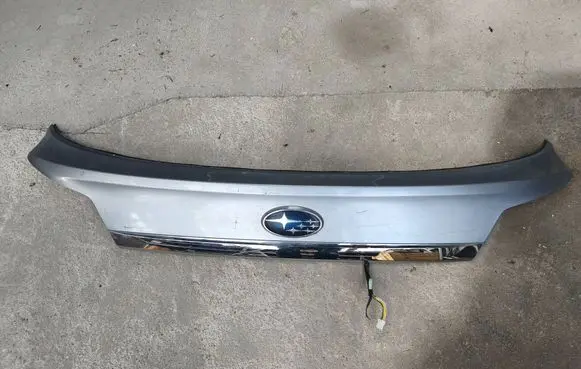 Subaru Outback Tailgate trim 91112AJ050 C08010035 C08010034X