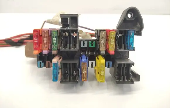 Mercedes-Benz Vito Viano W639 Fuse module A6395400050 045064644