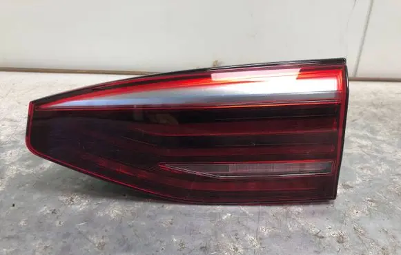 Volkswagen Multivan T7 Tailgate rear/tail lights 7T0945094