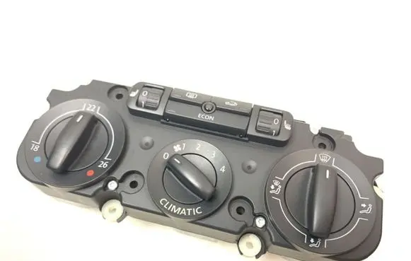 Volkswagen PASSAT B6 Climate control unit 1Q0820047E 5HB00871986