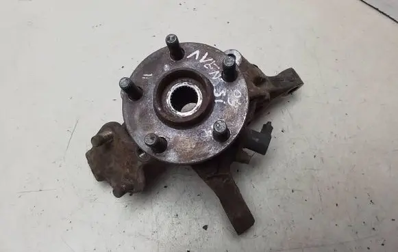 Toyota Avensis T250 Front wheel hub spindle knuckle