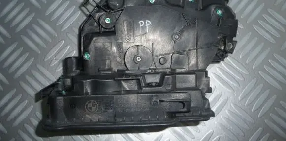 BMW X6 F16 Front door lock 7362784