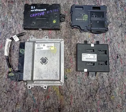 Renault Captur Engine ECU kit and lock set 237103353R 231A09653R 285908099R
