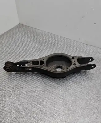 Toyota Prius (XW50) Rear upper control arm/wishbone