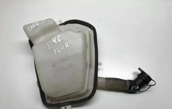 BMW 3 E46 Windshield washer fluid reservoir/tank 8374557 8374558