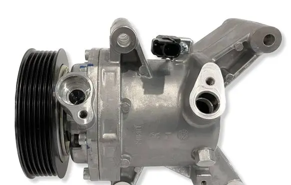 Mazda CX-3 Air conditioning (A/C) compressor (pump) DA6R61450 92600D322B