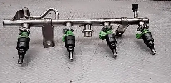 Mercedes-Benz C W203 Fuel injectors set 2710780549