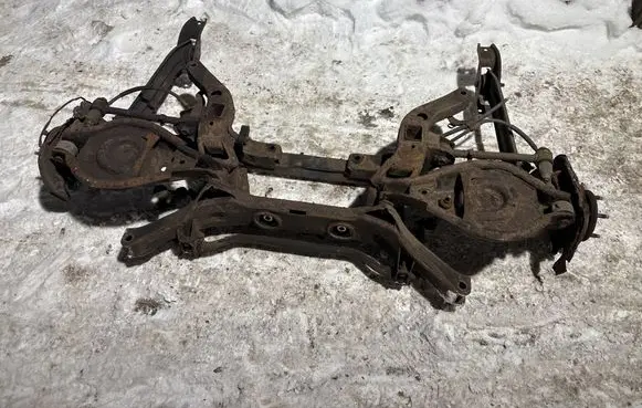 Chevrolet Captiva Rear axle beam 