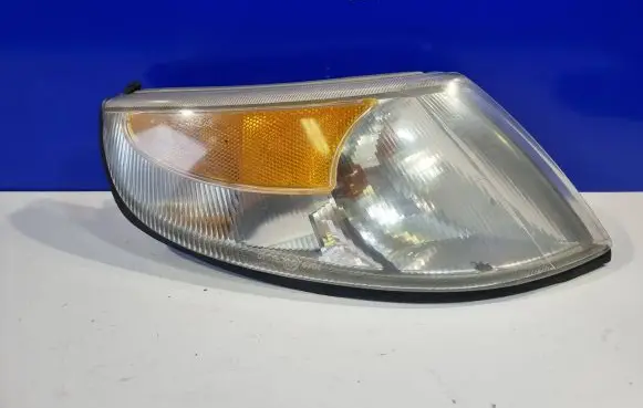Saab 9-5 Front indicator light 4912580 32019348
