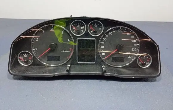 Audi A6 Allroad C5 Speedometer (instrument cluster) 4B0920933J