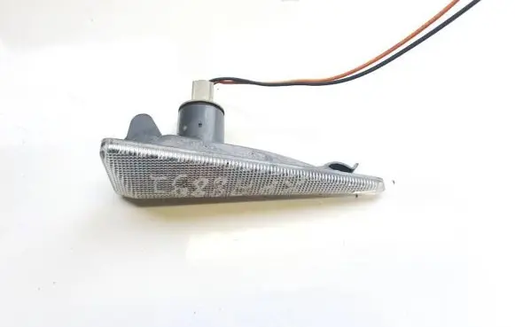 Renault Scenic II - Grand scenic II Front fender indicator light 8200027150