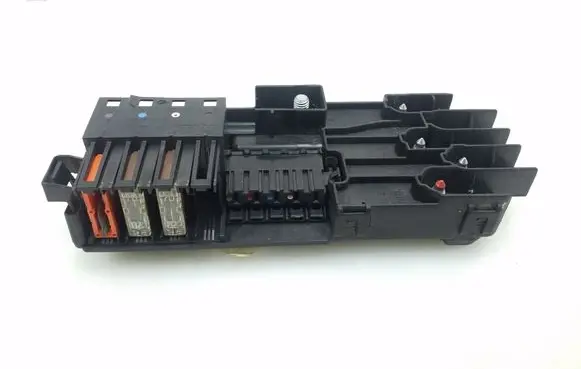 Mercedes-Benz R W251 Fuse module A2115452601