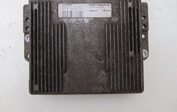 Renault Laguna I Engine control unit/module 7700864458