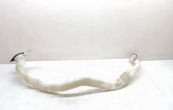 BMW 5 F10 F11 Window washer liquid tank fill tube 7203270