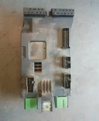 Mercedes-Benz Vito Viano W638 Fuse box set 08501002