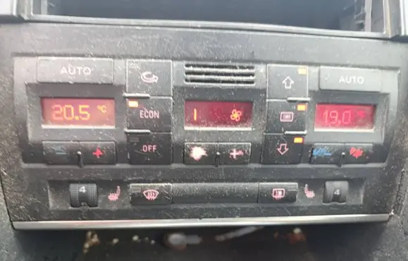 Audi A4 S4 B6 8E 8H Climate control unit 8E0820043J