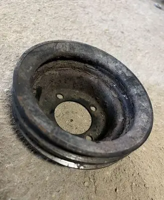 Mitsubishi Pajero Crankshaft pulley