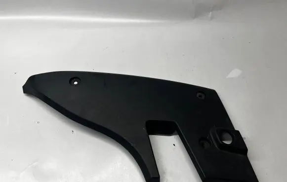 Chevrolet Camaro Rear/tail light trim molding 94070693