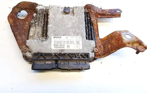 Toyota Yaris Engine control unit/module 0281012322 89661-0d450