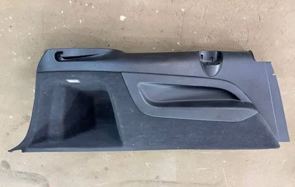 Audi Q7 4L Trunk/boot side trim panel 4L0863879 4L0863879R