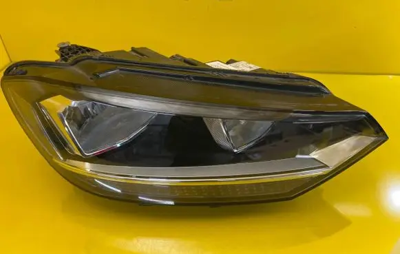 Volkswagen Touran III Headlight/headlamp 5TB941006A