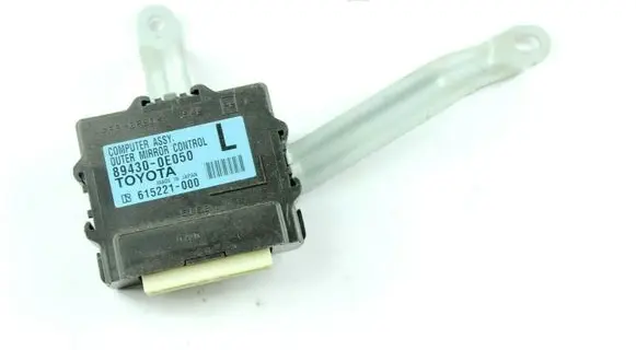 Lexus RX 330 - 350 - 400H Wing mirror control module 894300E050