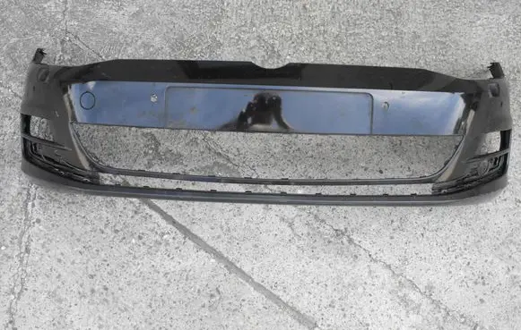 Volkswagen Golf VII Front bumper 5G0807221