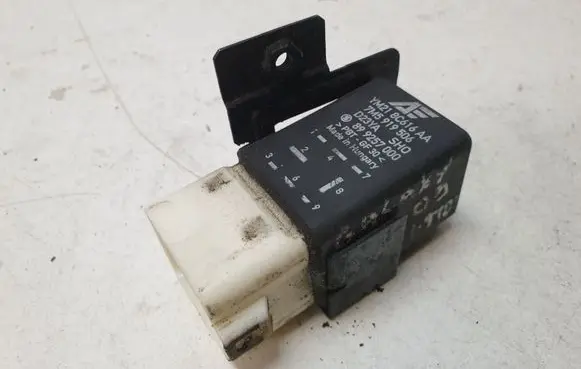 Ford Galaxy Coolant fan relay 7M5919506