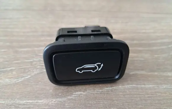 KIA Niro Tailgate/boot open switch button 81880S9100