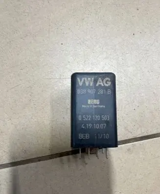 Glow plug pre-heat relay