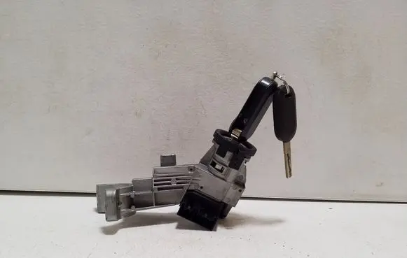 Fiat 500L Ignition lock 01098401 00505254280 61137402