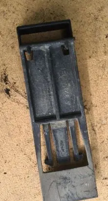 BMW 5 E60 E61 Radiator mount bracket 7788324 778832403