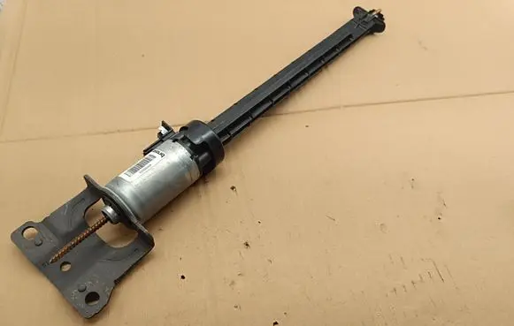 Jeep Grand Cherokee Seat adjustment motor RZ55AWA C37027100 QN205324