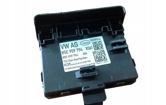 Audi A4 S4 B8 8K Door control unit/module 85E959794