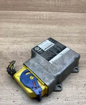 Volkswagen PASSAT B6 Airbag control unit/module 3C0909605N WITHPLUG
