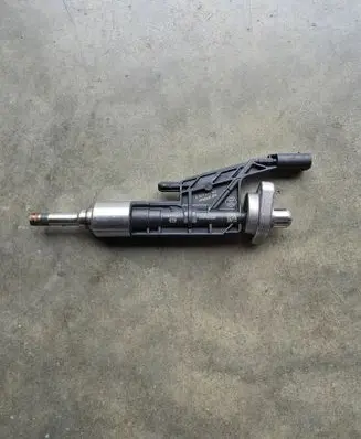 BMW X5 G05 Fuel injector 0261500541