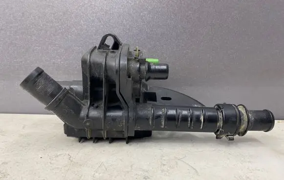 Citroen Berlingo Thermostat/thermostat housing 9684588980 071051
