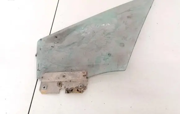 Opel Calibra Front door vent window glass four-door 