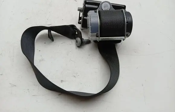 Opel Ampera Rear seatbelt 22764254