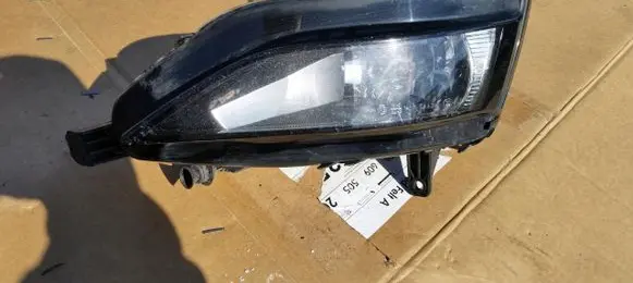 Volkswagen Golf VII Front fog light