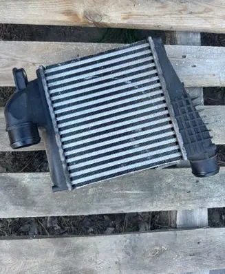 Citroen C4 II Picasso Intercooler radiator M162476