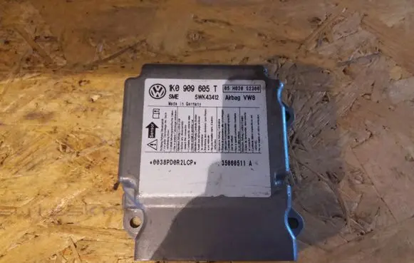 Skoda Octavia Mk2 (1Z) Airbag control unit/module 1K0909605T 5WK43412
