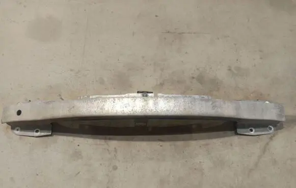 Renault Laguna III Front bumper cross member