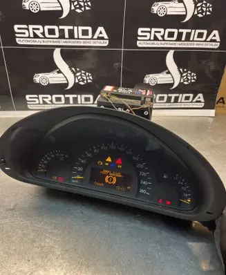 Mercedes-Benz C W203 Speedometer (instrument cluster) A2035403511