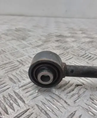 Toyota RAV 4 (XA50) Rear control arm