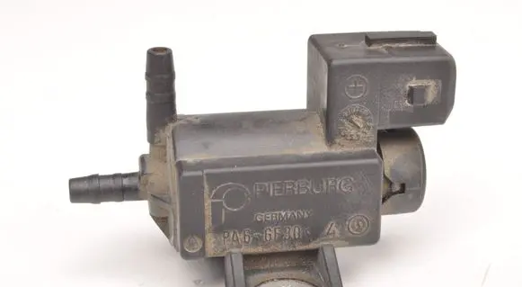 Ferrari California F149 Valve vacuum 72828601
